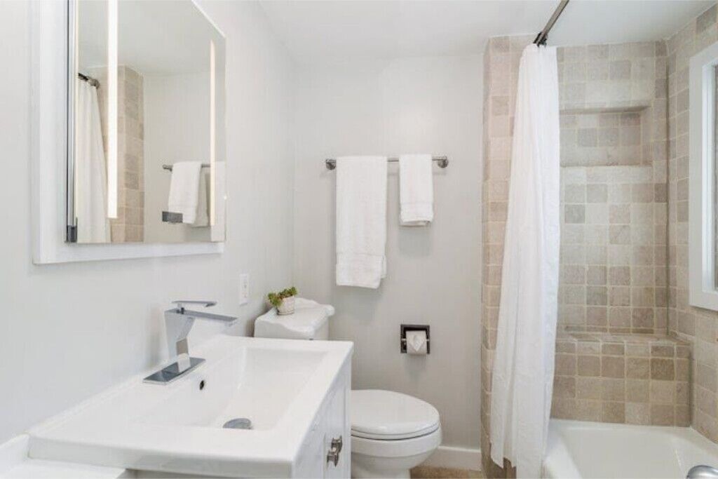 Photo of Bathroom in Beach Hampton
