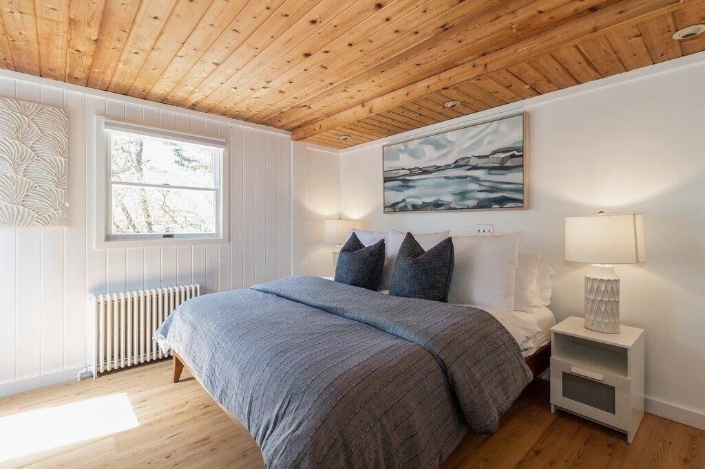 Photo of Bedroom in Beach Hampton
