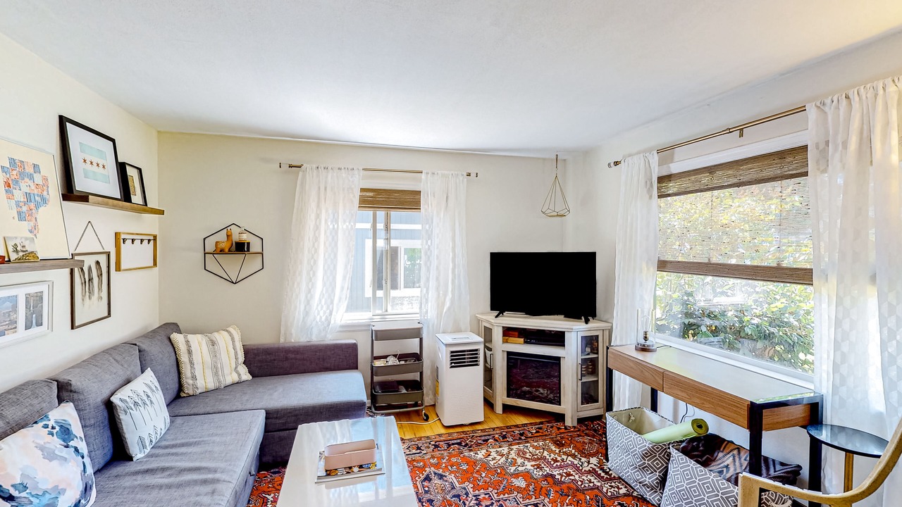 Photo of Livingroom in Roxhill