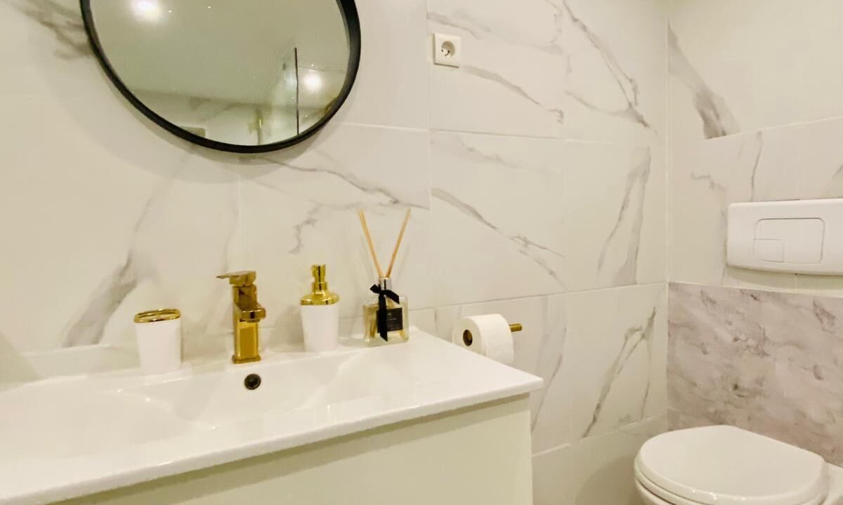 Photo of Bathroom in Bonnieres-sur-Seine