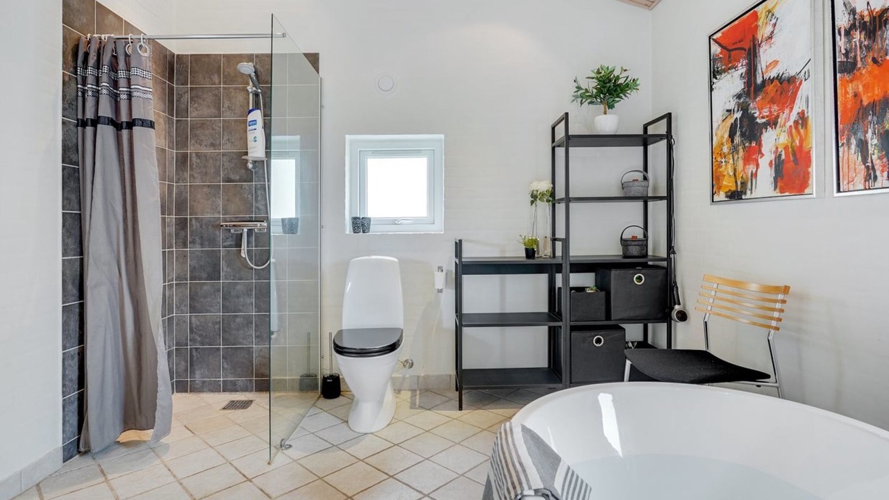 Photo of Bathroom in Bog By