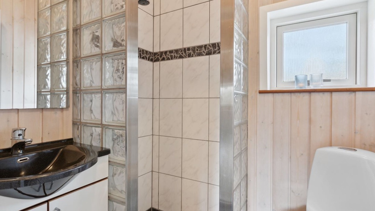 Photo of Bathroom in Arrild Ferieby