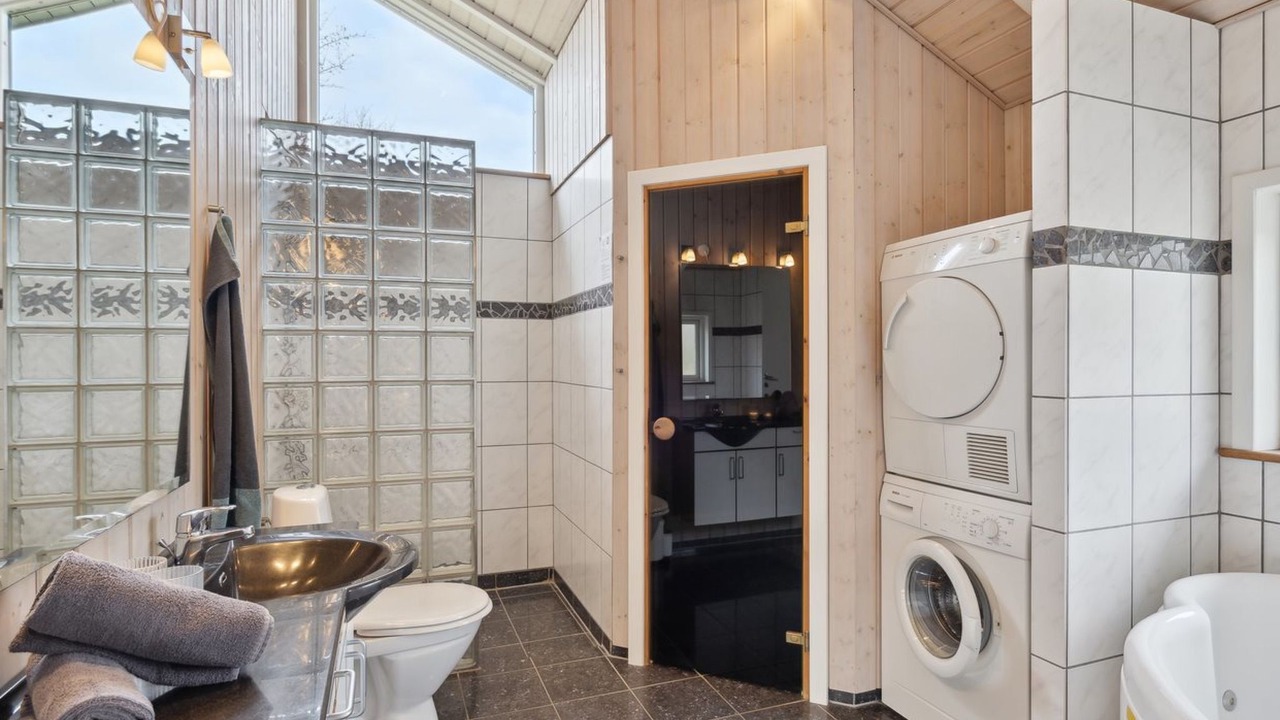 Photo of Bathroom in Arrild Ferieby
