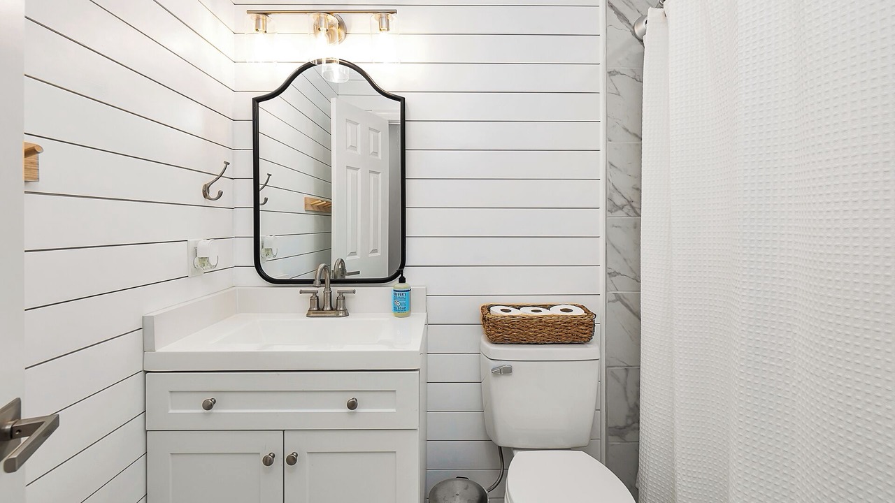 Photo of Bathroom in Saint Simons Heights