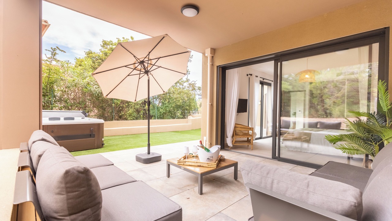 Photo of Patio Balcony in Les Issambres