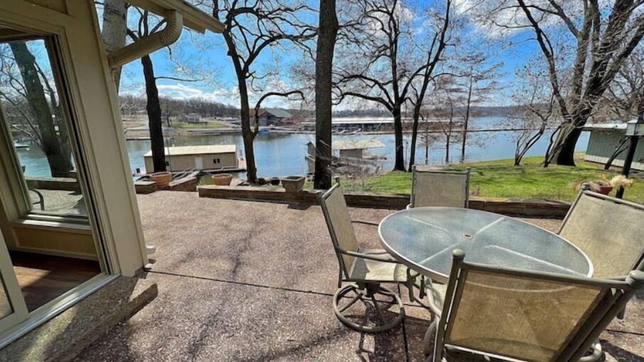Photo of Outdoor in Cleora