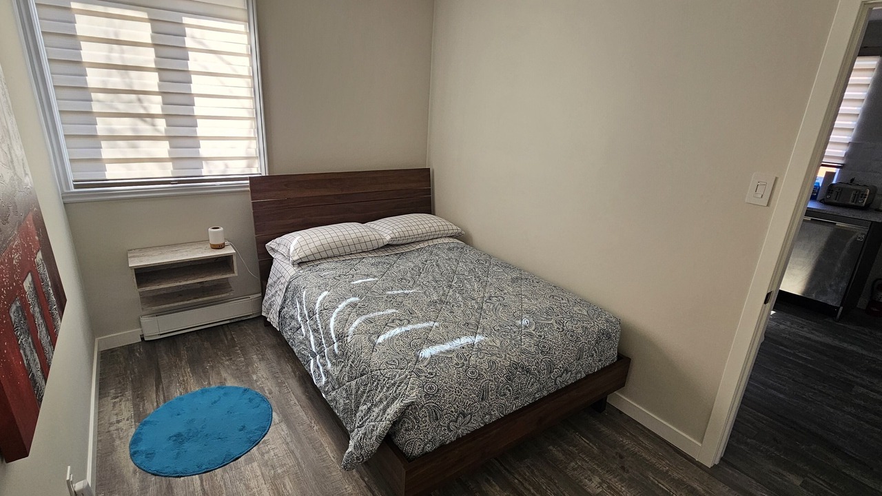 Photo of Bedroom in Longueuil
