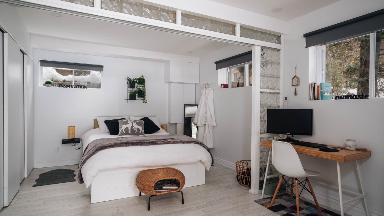 Photo of Bedroom in St-Adolphe-d'Howard