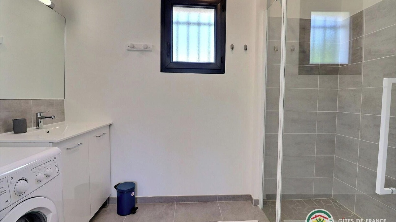 Photo of Bathroom in Salavas