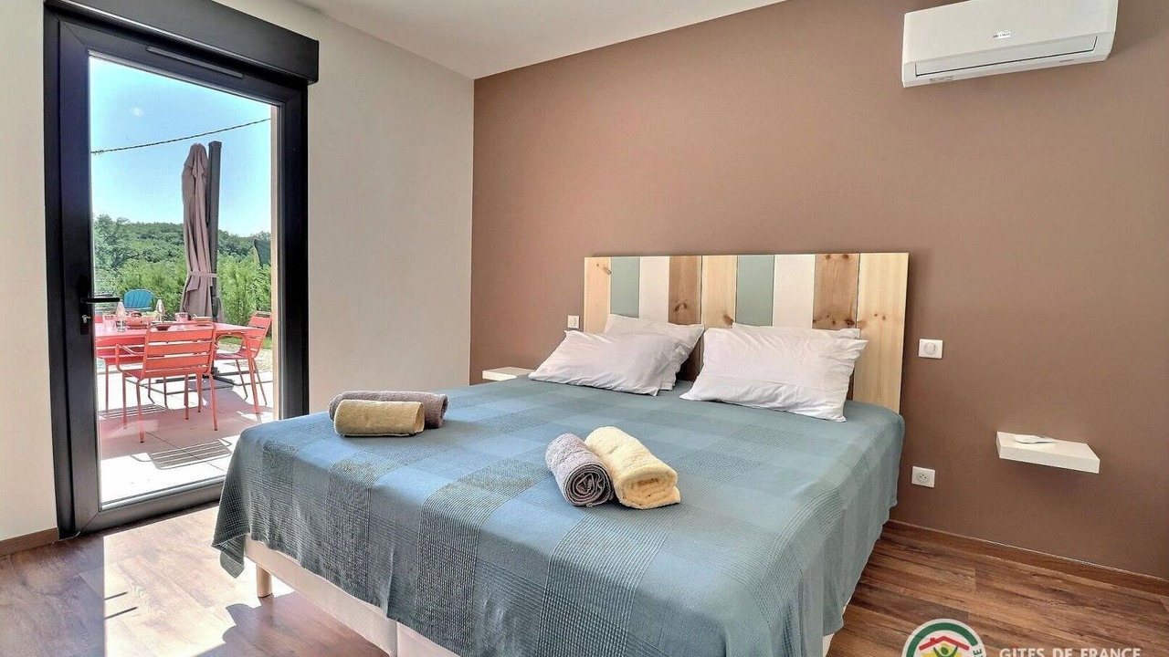 Photo of Bedroom in Salavas