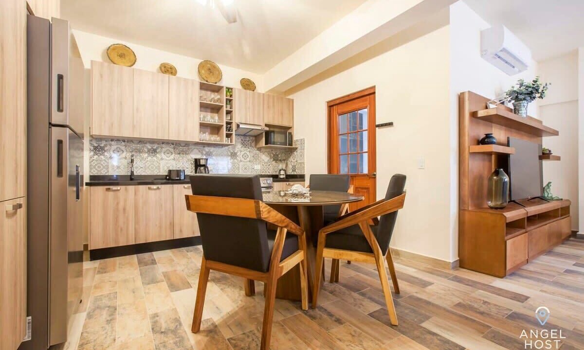 Photo of Others in Esterito