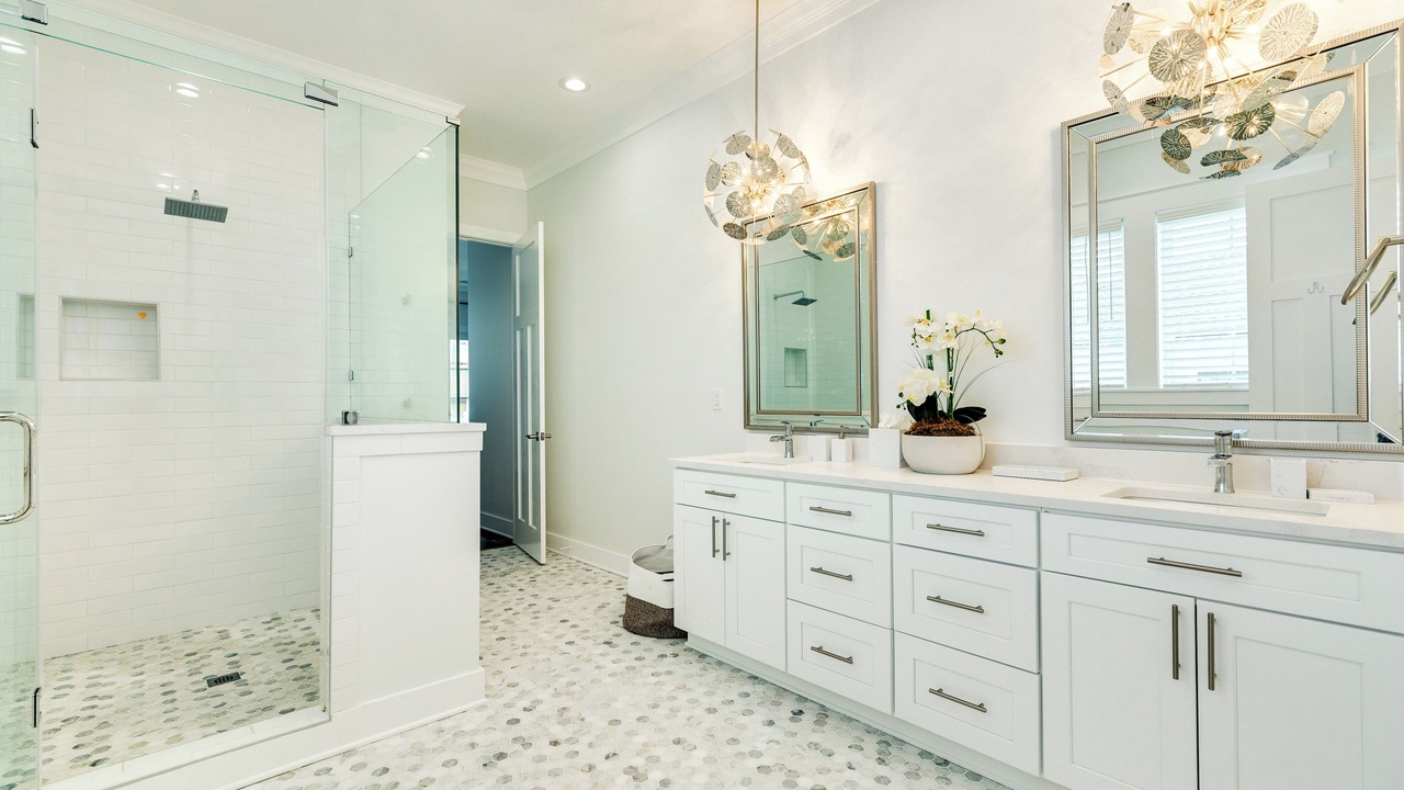 Photo of Bathroom in Jamaica Beach