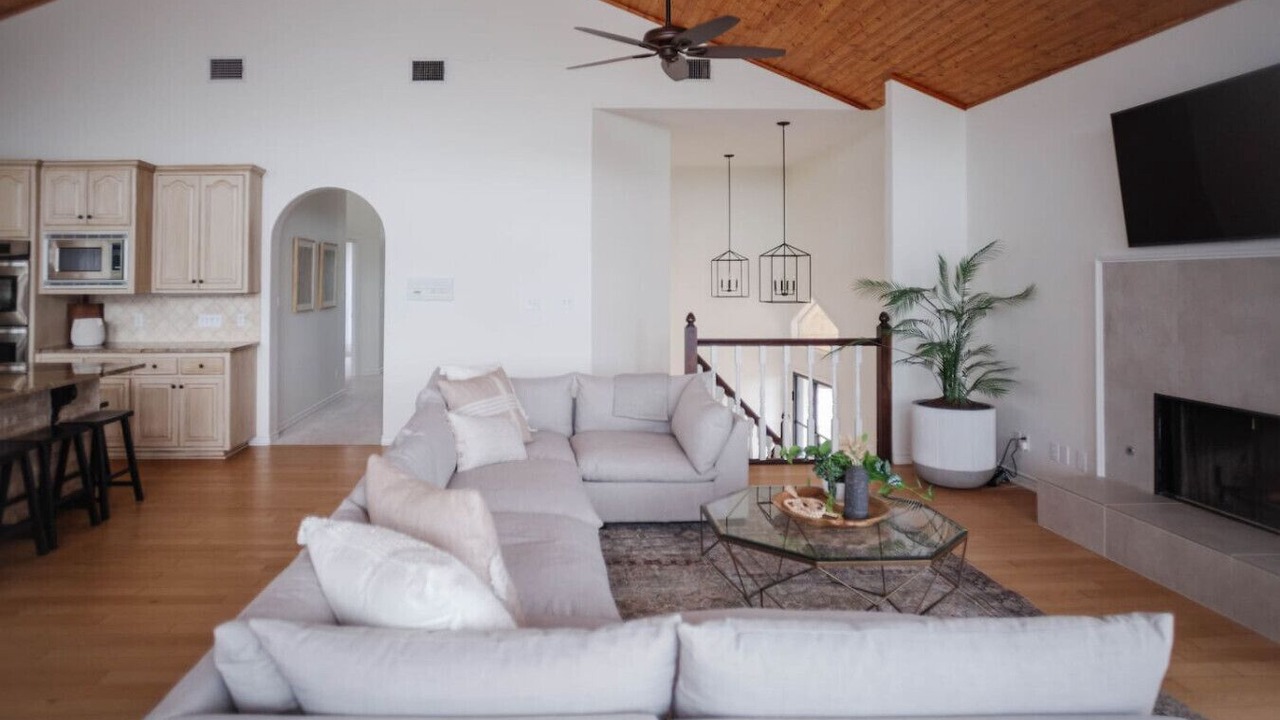 Photo of Livingroom in Granite Shoals