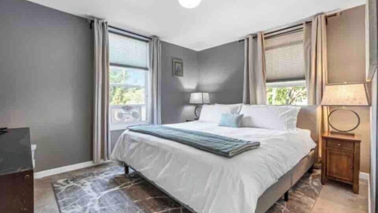 Photo of Bedroom in Mid-Beacon Hill