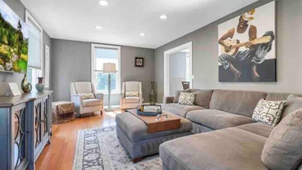 Photo of Livingroom in Mid-Beacon Hill