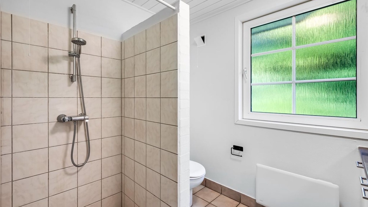 Photo of Bathroom in Jegum