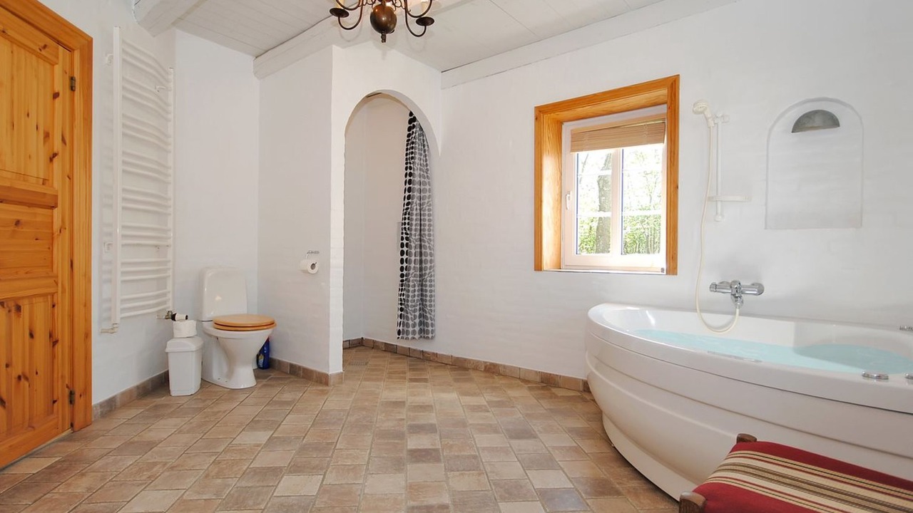 Photo of Bathroom in Nykobing Mors
