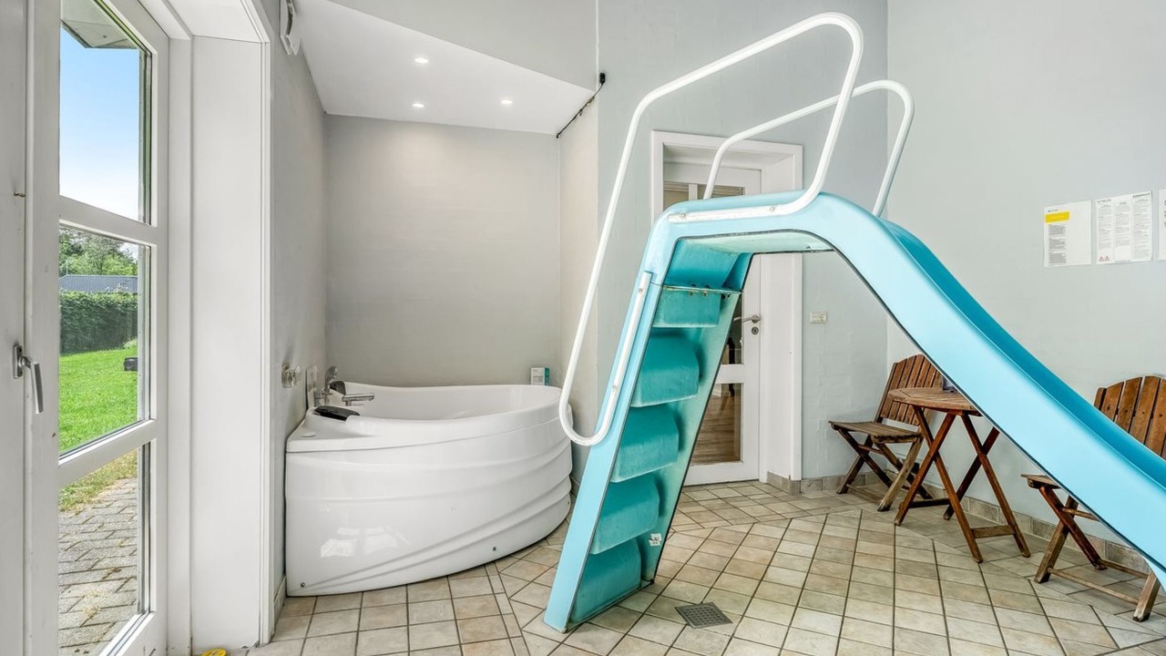 Photo of Bathroom in Hou