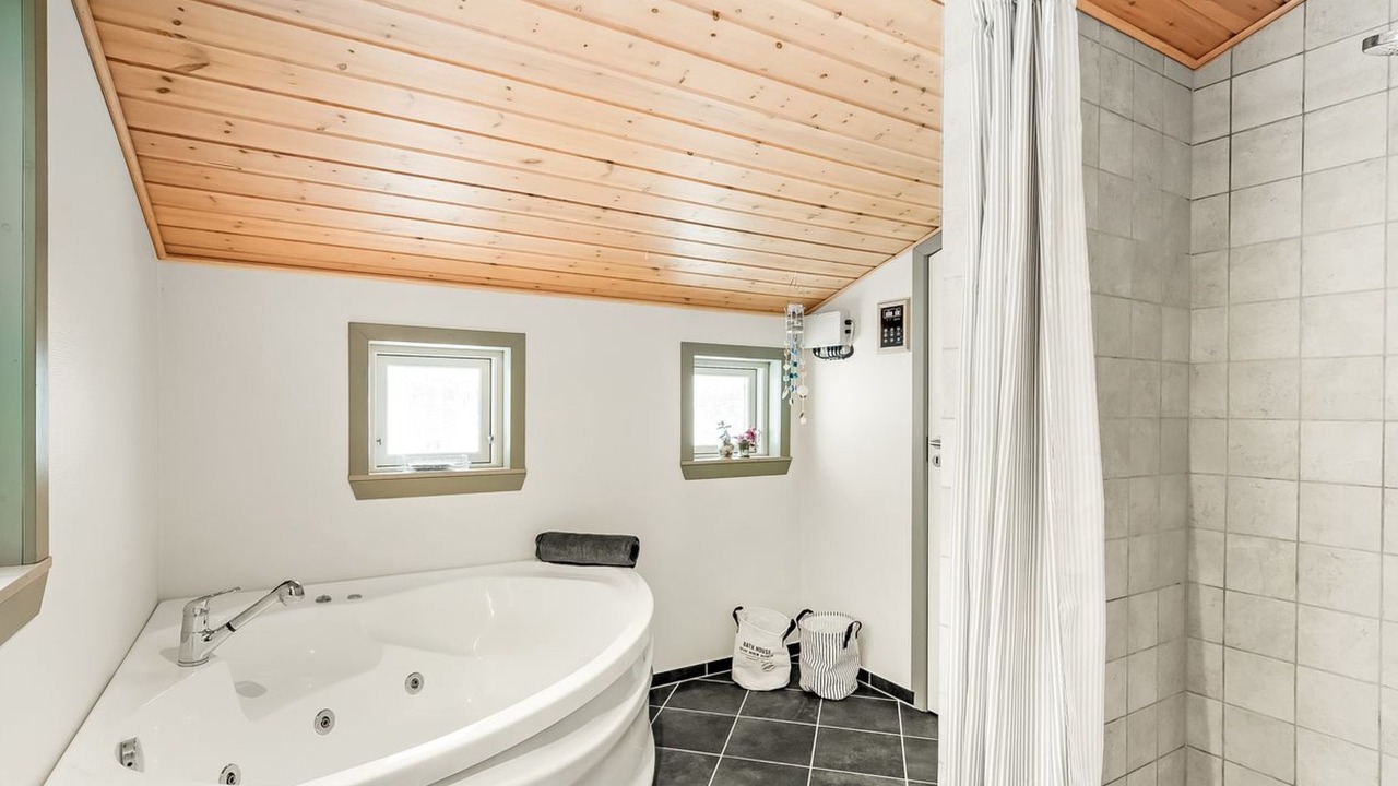 Photo of Bathroom in Remmer Strand