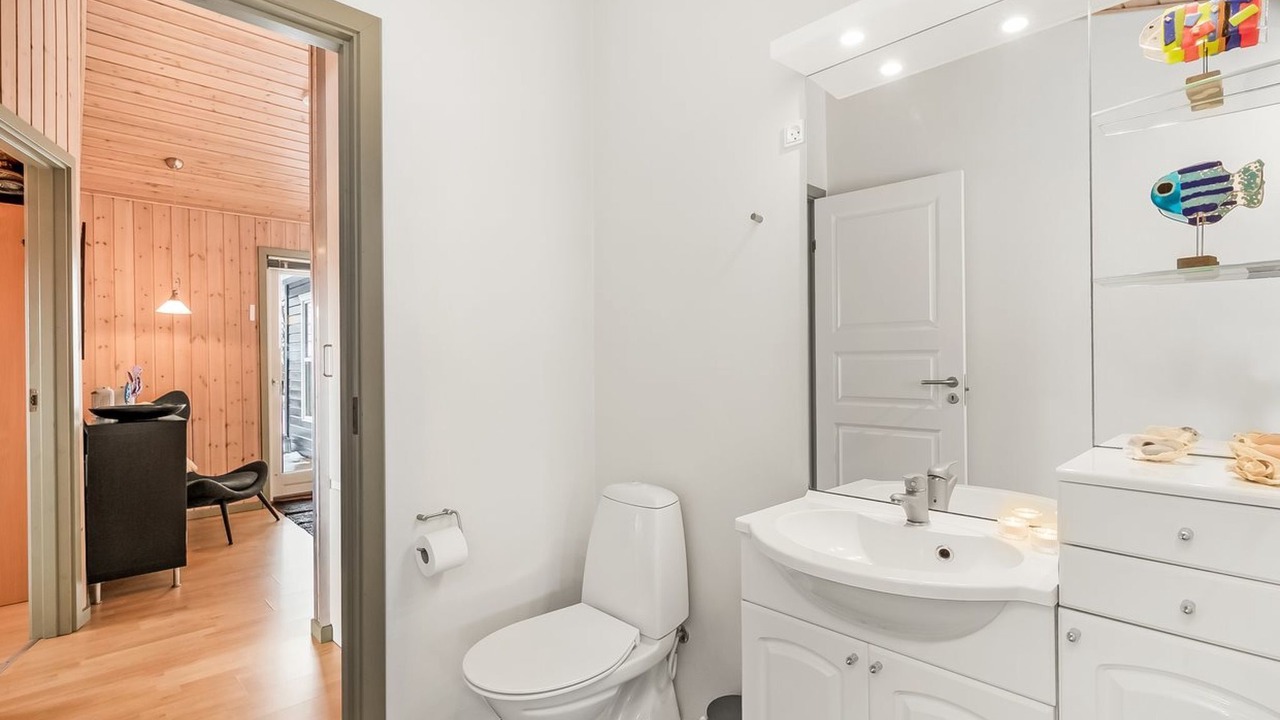 Photo of Bathroom in Remmer Strand