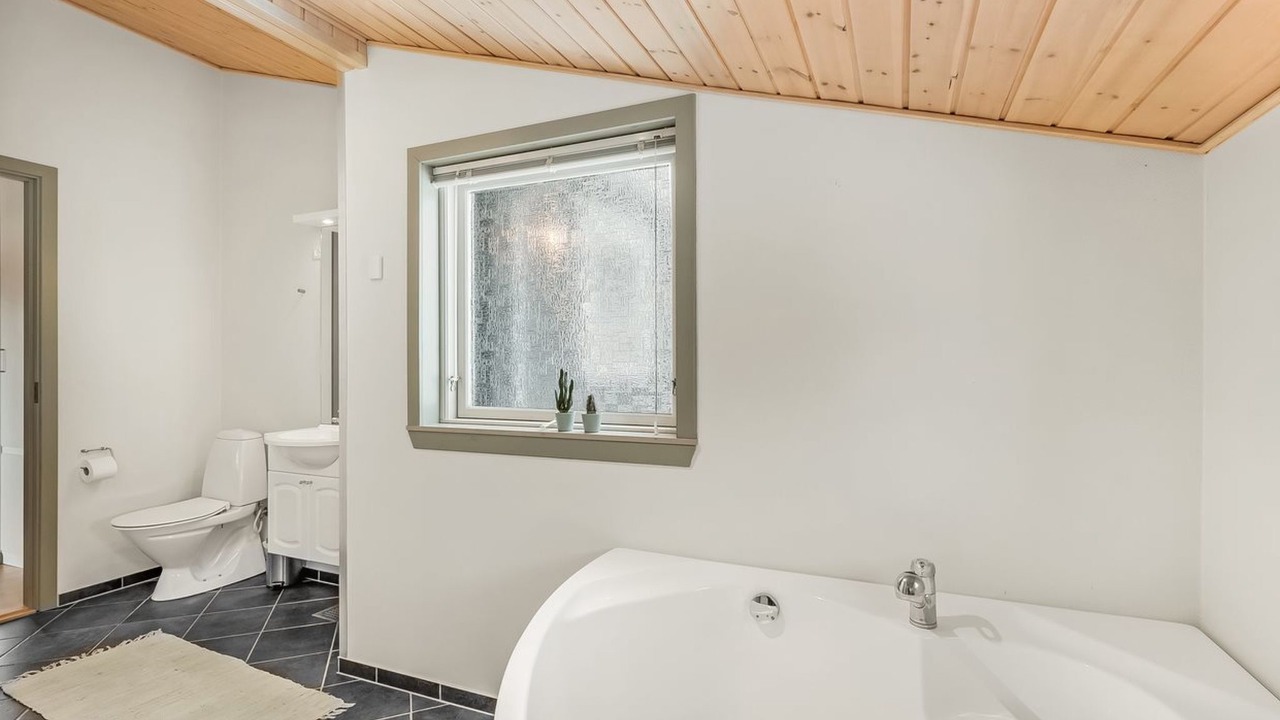Photo of Bathroom in Remmer Strand