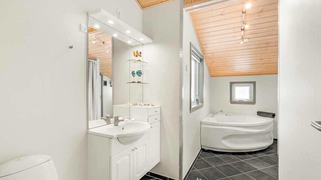Photo of Bathroom in Remmer Strand