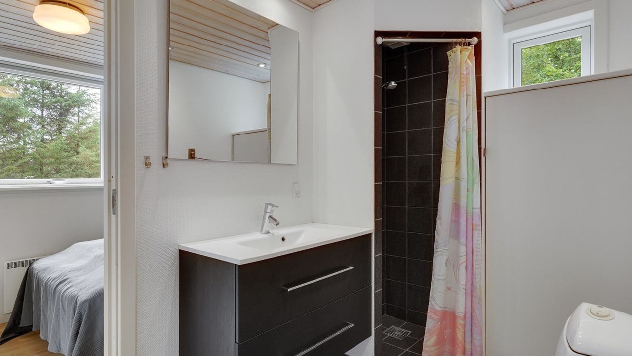 Photo of Bathroom in Aabybro