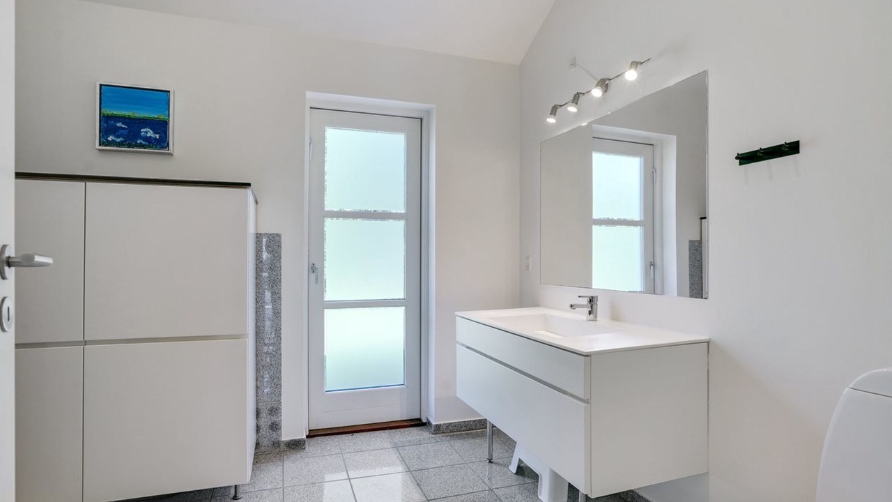 Photo of Bathroom in Hou