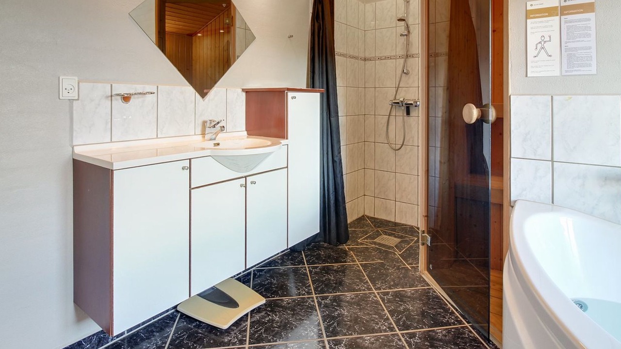 Photo of Bathroom in Kryle