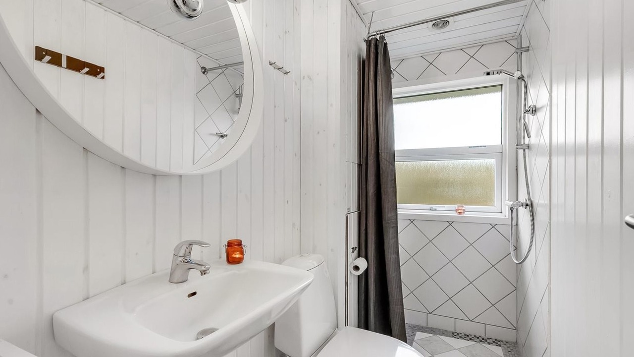 Photo of Bathroom in Vrist Strand