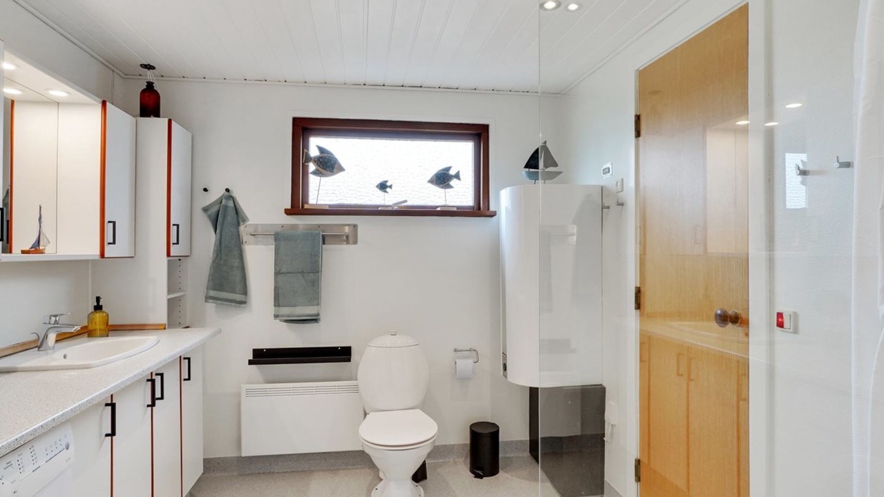 Photo of Bathroom in Vrist Strand