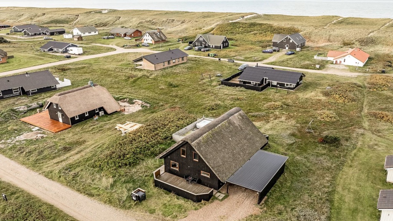 Photo of Others in Vrist Strand