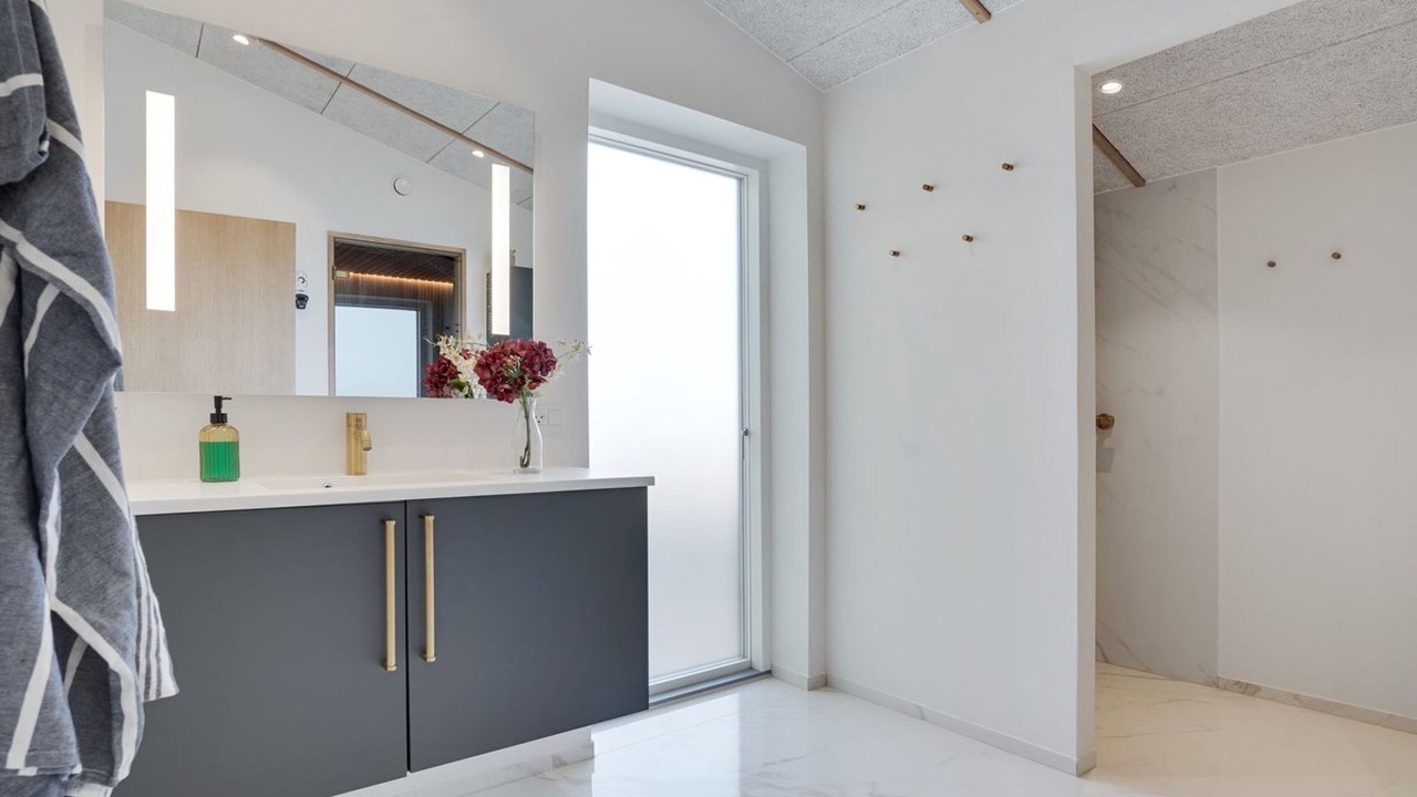 Photo of Bathroom in Lokken
