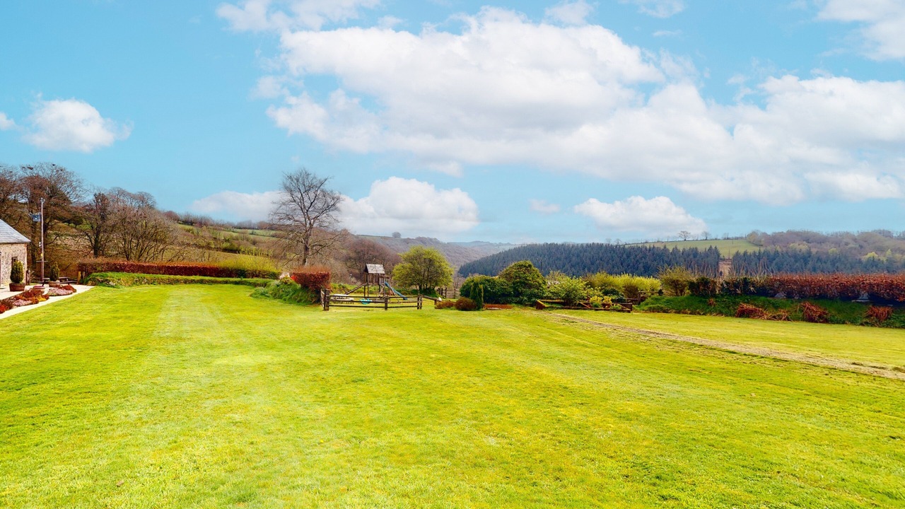 Photo of Outdoor in Hawkridge