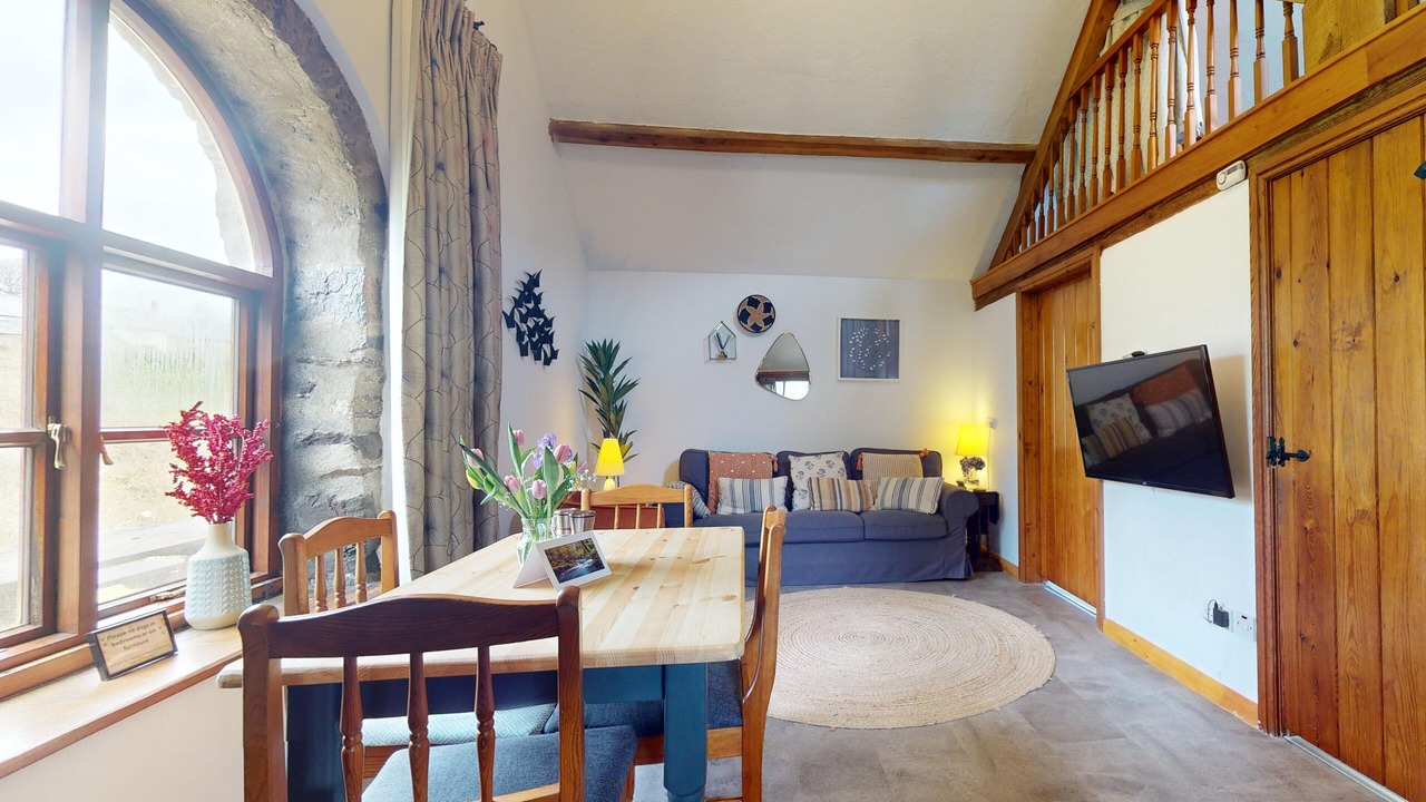 Photo of Others in Hawkridge