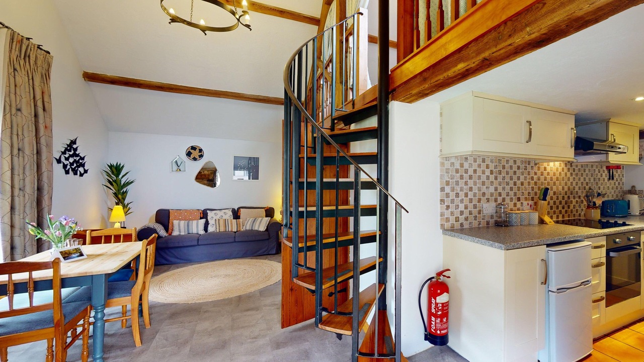 Photo of Others in Hawkridge