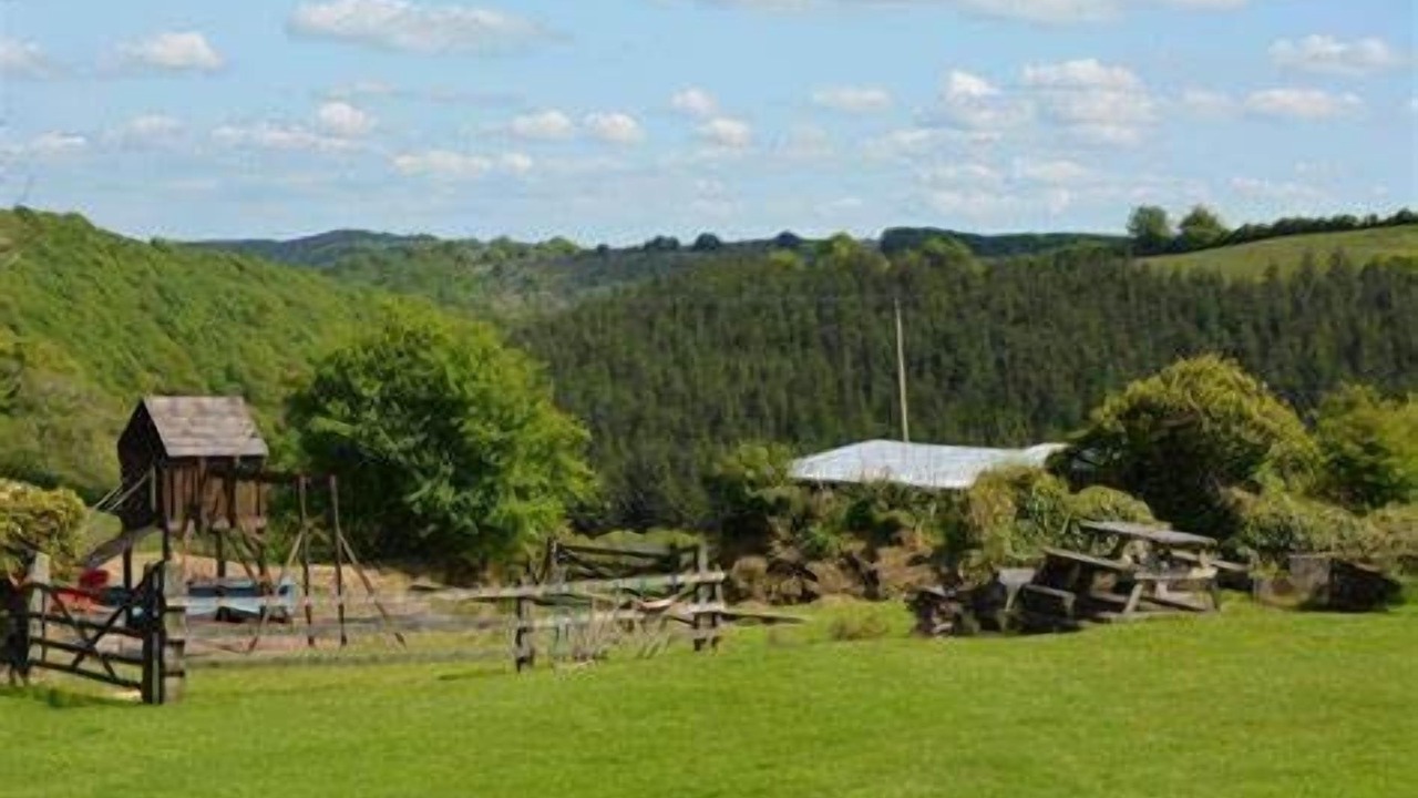 Photo of Others in Hawkridge