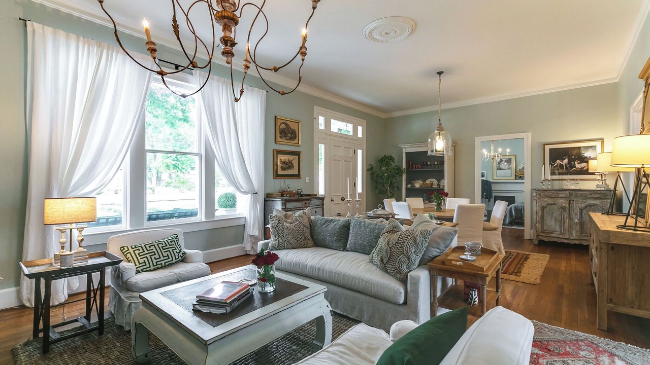 Photo of Livingroom in Mount Pleasant