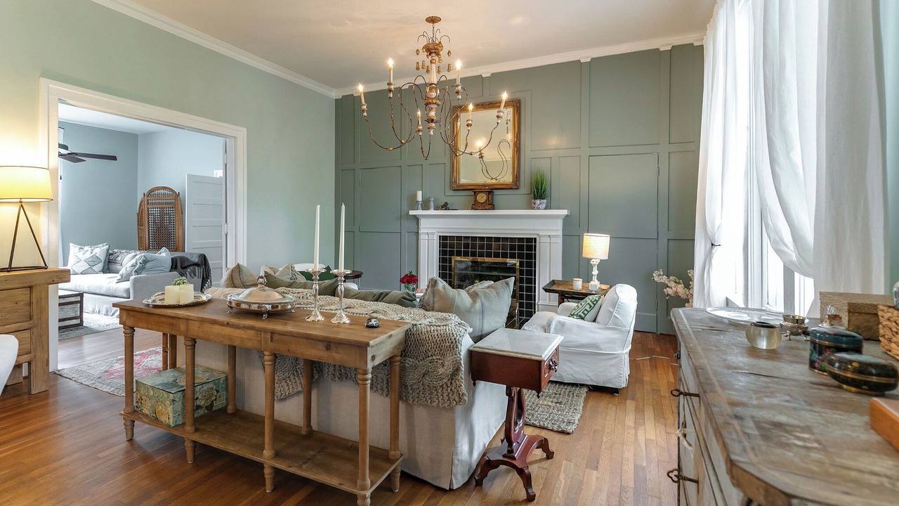 Photo of Livingroom in Mount Pleasant