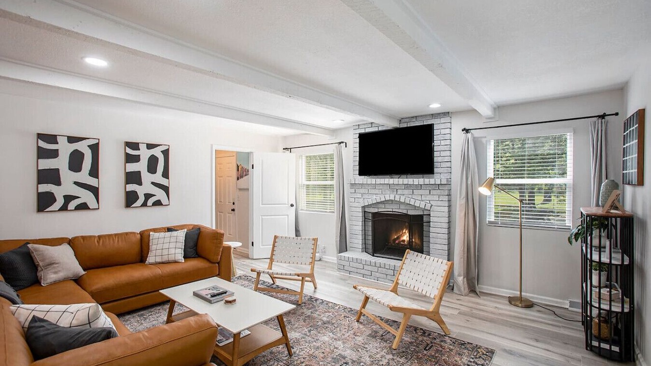 Photo of Livingroom in Olathe