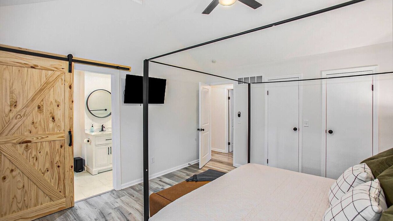 Photo of Bedroom in Olathe
