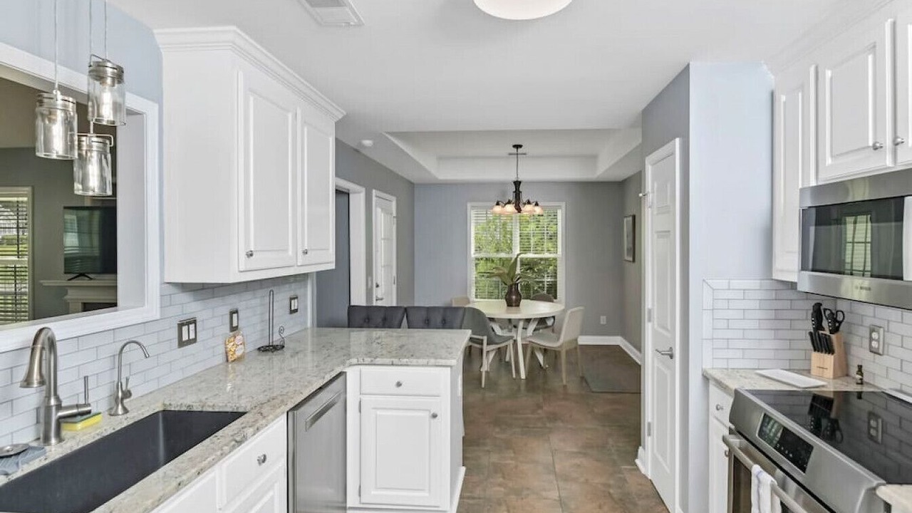 Photo of Kitchen in Huntcliff