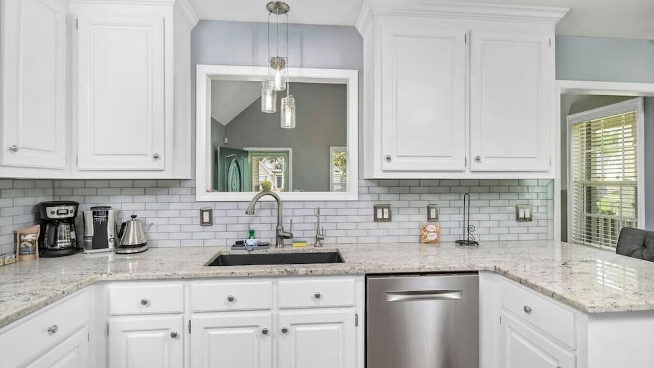 Photo of Kitchen in Huntcliff