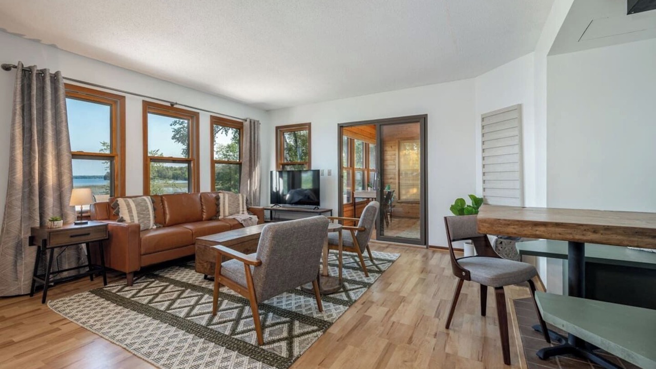 Photo of Livingroom in Cohasset