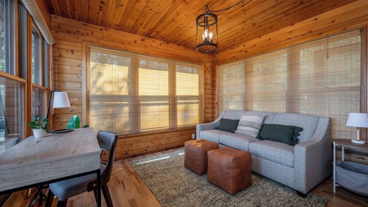 Photo of Livingroom in Cohasset