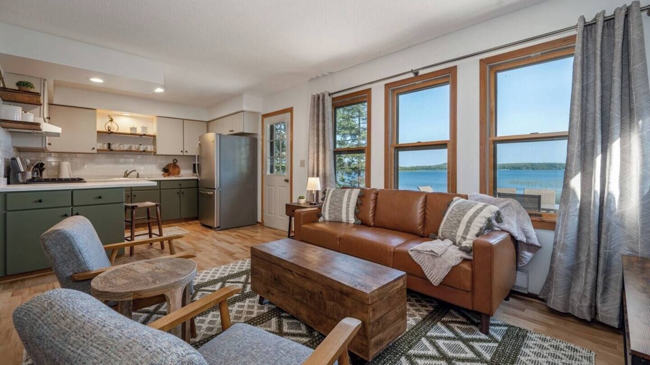 Photo of Livingroom in Cohasset