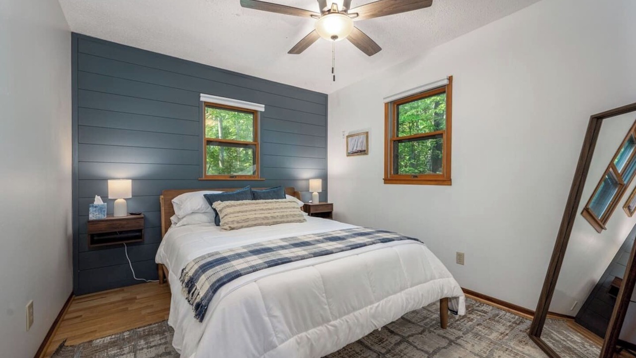 Photo of Bedroom in Cohasset