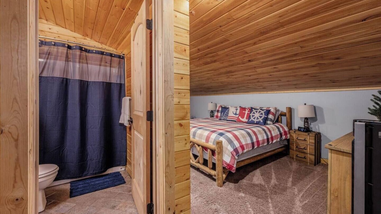 Photo of Bedroom in Cohasset