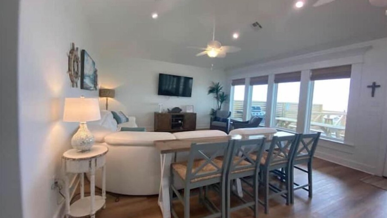 Photo of Livingroom in Grand Isle