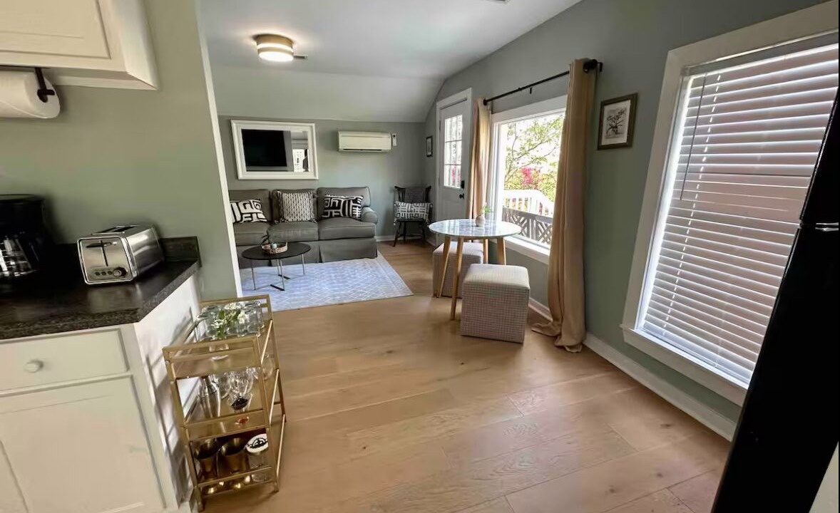 Photo of Livingroom in Charleston